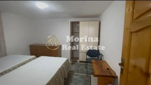 Tirane, jepet me qera shtepi 2+1 Kati 1, 65 m² 330 € (Selvia)