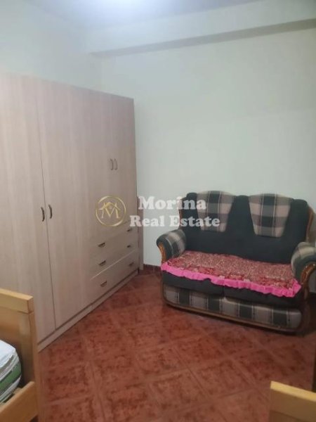 Tirane, jepet me qera apartament 2+1 Kati 2, 115 m² 400 € (Rruga 5 Maji)