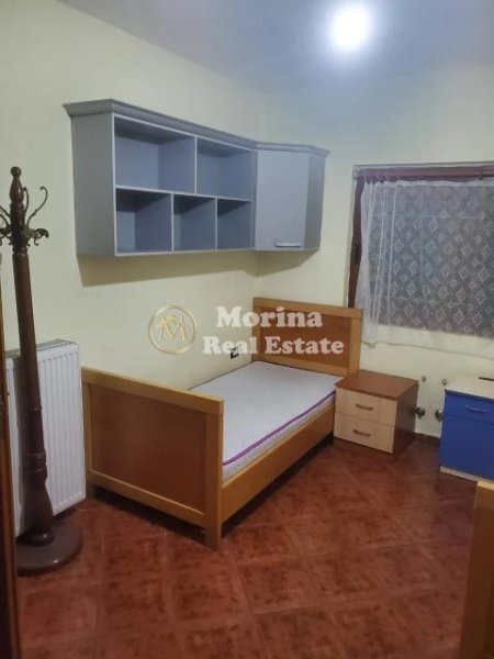 Tirane, jepet me qera apartament 2+1 Kati 2, 115 m² 400 € (Rruga 5 Maji)