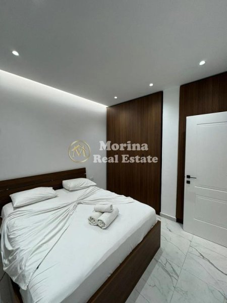 Tirane, jepet me qera apartament 1+1 Kati 1, 66 m² 400 € (Rruga 5 Maji)