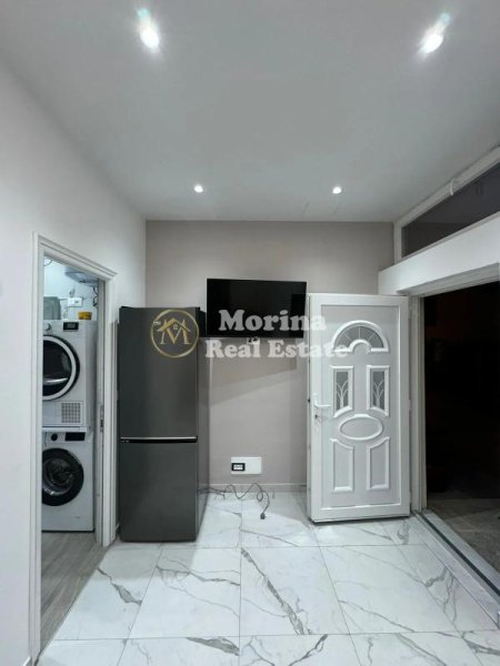 Tirane, jepet me qera apartament 1+1 Kati 1, 66 m² 400 € (Rruga 5 Maji)
