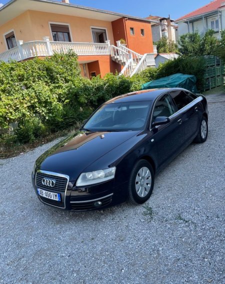 Tirane, shes makine Audi Benzin+Gaz, blu e errët automatik Kondicioner 200.000 km 5.000 €