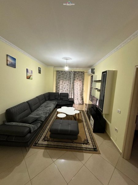 Tirane, jepet me qera apartament 2+1 Kati 2, 94 m² 450 € (yzberisht)