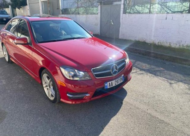Tirane, shitet makine Mercedes-Benz C class 250 Viti 2013, 11.500 Euro