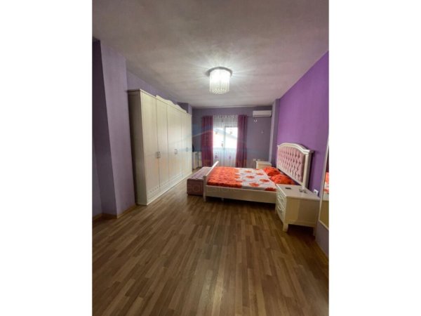 Tirane, jepet me qera Vile 3 Katshe , 250 m² 1.350 € (Jordan Misja)