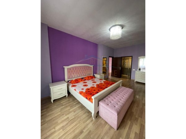Tirane, jepet me qera Vile 3 Katshe , 250 m² 1.350 € (Jordan Misja)