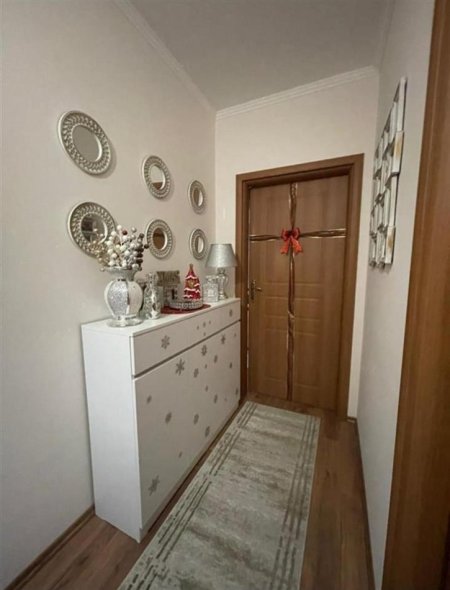 Tirane, shes 3+1 Kati 1, 127 m² 250.000 € (5 maji)