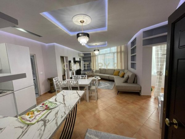 Tirane, jap me qera apartament 1+1 , 75 m² 600 € (Liqeni Thate)