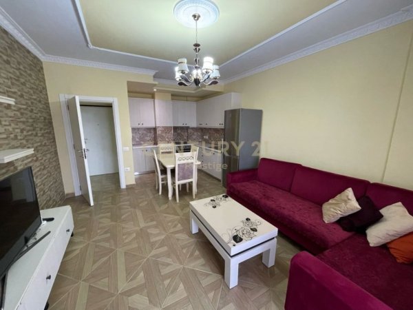 Tirane, jepet me qera apartament 1+1 Kati 6, 74 m² 500 € (Vilat Gjermane Tirane)