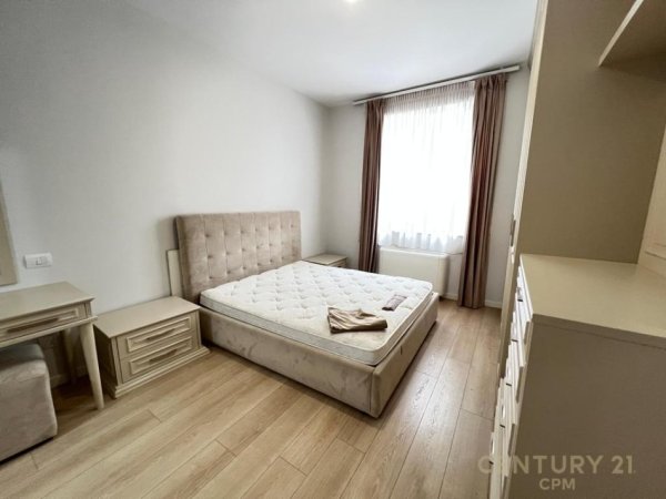 Tirane, jap me qera apartament 3+1+2+POST PARKIMI , 145 m² 1.100 € (KOPESHTI BOTANIK)