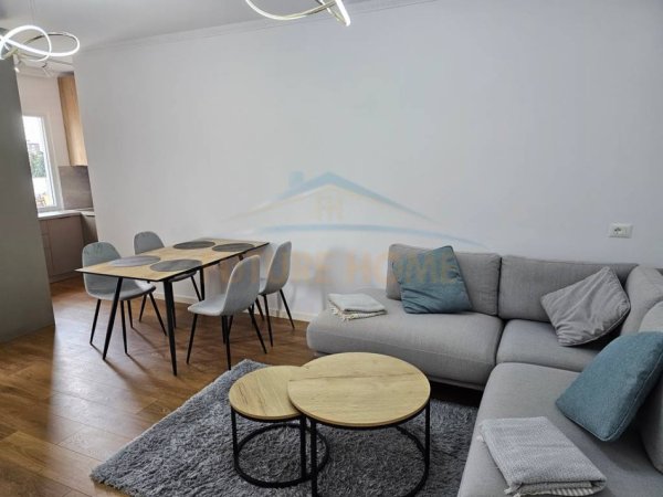 Qera, Apartament 2+1+2, Rruga e Dibres, Tiranë.