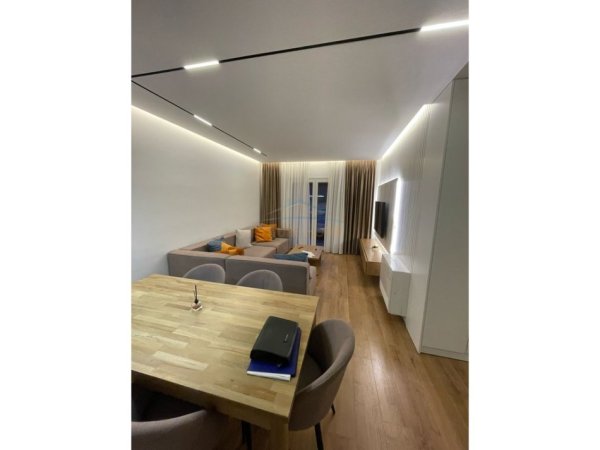 Qera, Apartament 2+1+2+Post Parkimi, Kodra e Diellit, Tirane