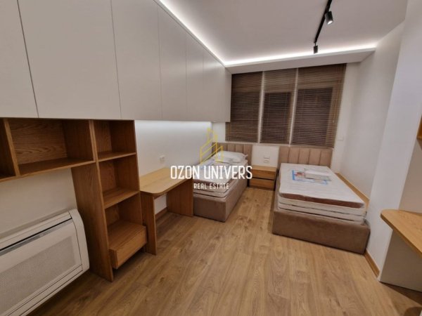 Tirane, jepet me qera apartament 2+1 Kati 2, 115 m² 1.200 € (Kopshti Botanik)