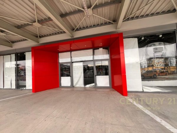 Tirane, jepet me qera Kati 0, 615 m² 12.300 €/muaj (Autostrada Tirane- Durres)