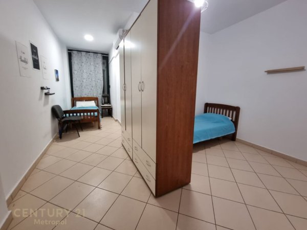 Tirane, jepet me qera apartament 2+1 Kati 6, 550 €/muaj (Rruga Kavajës)