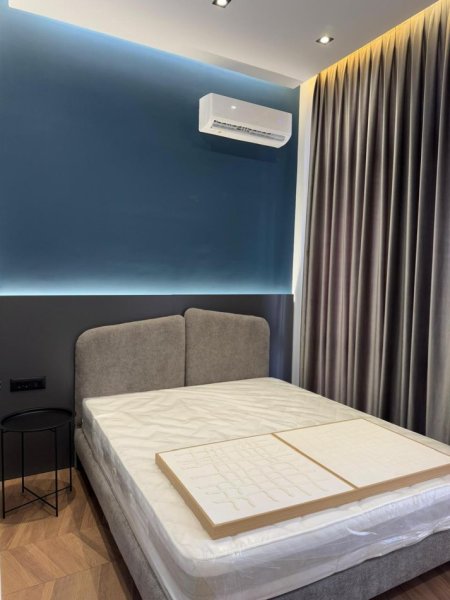 Tirane, jepet me qera apartament 2+1 Kati 8, 102 m² 850 € (Rr.Kosovarve)