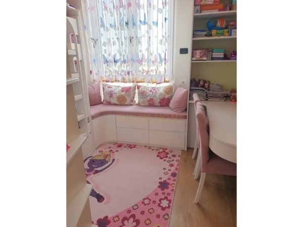 SHITET APARTAMENT 2+1 TEK RRUGA E KAVAJES