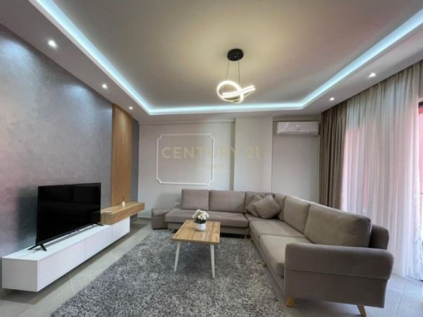 Tirane, jepet me qera apartament 2+1 Kati 6, 98 m² 800 € (&quot;FARMACIA 10)