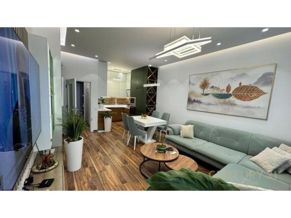 Tirane, jap me qera apartament 1+1+Ballkon , 64 m² 800 € (SQUARE 21. RRUGA E KAVAJES)