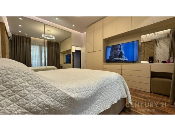 Tirane, jap me qera apartament 1+1+Ballkon , 64 m² 800 € (SQUARE 21. RRUGA E KAVAJES)