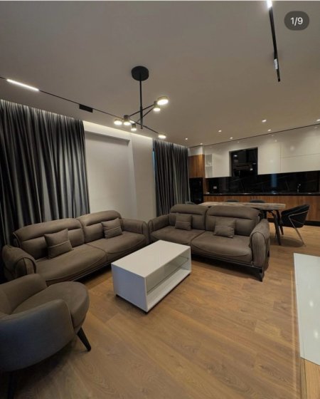 Tirane, jepet me qera apartament 3+1+Ballkon Kati 5, 125 m² 1.600 € (Parku Olimpik)
