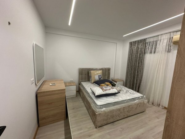 Tirane, jepet me qera apartament 1+1 Kati 1, 60 m² 650 € (Zogu i Zi)