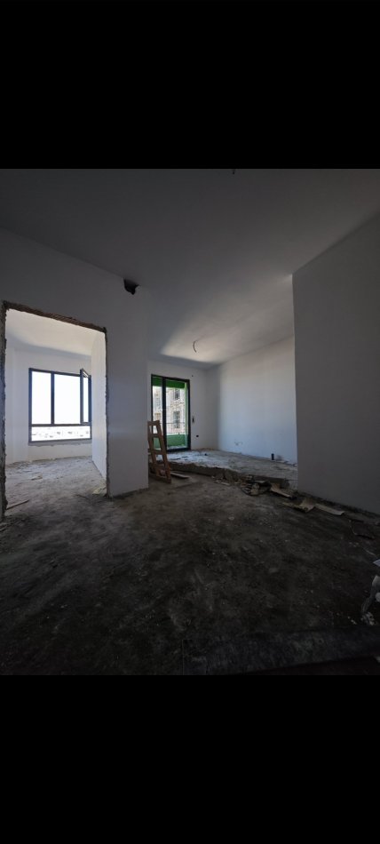 Tirane, shes 1+1 , 62 m² 92.000 € (5 Maji)