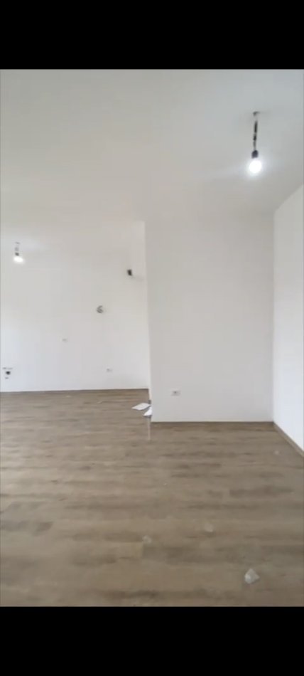 Tirane, shes apartament 1+1+Ballkon Kati 2, 73 m² 135.000 € (Bulevardi Ri)