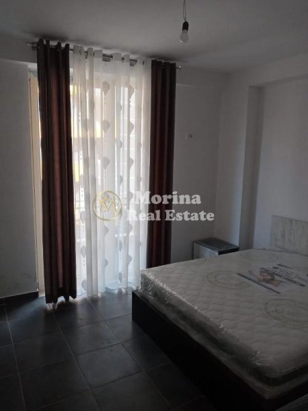 Tirane, jepet me qera apartament 2+1 Kati 3, 90 m² 400 € (Shkoze)