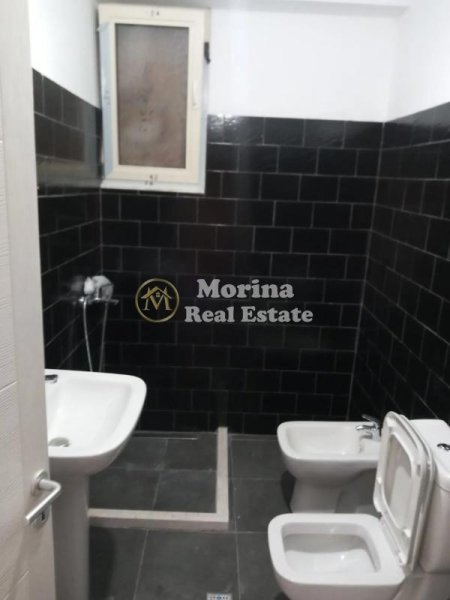 Tirane, jepet me qera apartament 2+1 Kati 3, 90 m² 400 € (Shkoze)