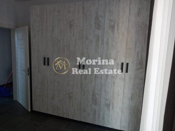 Tirane, jepet me qera apartament 2+1 Kati 3, 90 m² 400 € (Shkoze)