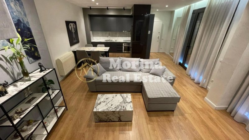 Tirane, jepet me qera apartament duplex 2+1 Kati 6, 125 m² 1.700 € (Qender)