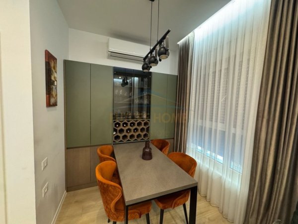 Shitet, Apartament 2+1+Post Parkimi, Kompleksi Mangalem, Alidem, Tiranë
