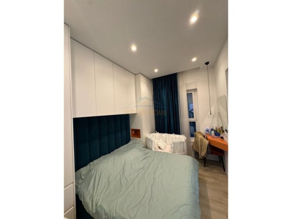 Shitet, Apartament 2+1+Post Parkimi, Kompleksi Mangalem, Alidem, Tiranë