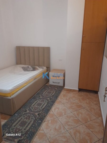 Tirane, jap me qera apartament 2+1+Ballkon Kati 2, 70 m² 550 € (Don Bosko)
