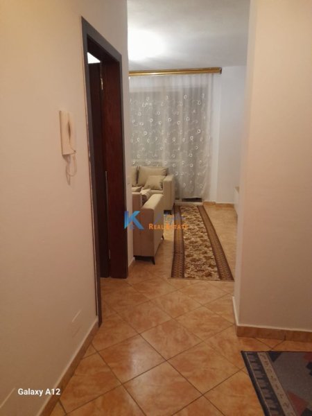 Tirane, jap me qera apartament 2+1+Ballkon Kati 2, 70 m² 550 € (Don Bosko)