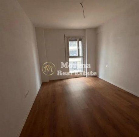 Tirane, jepet me qera apartament 2+1 Kati 1, 100 m² 700 € (Don Bosko)