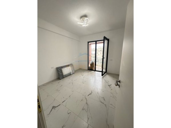 Shitet, Apartament 1+1+Post Parkimi, Kompleksi Urban Gate, Unaza e Re, Tiranë
