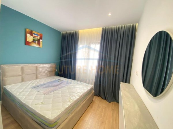 Shitet, Apartament 1+1, 21 Dhjetori, Tiranë.