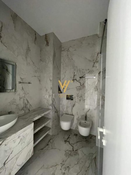Tirane, jepet me qera Vile 3+1+A+BLK Kati 0, 200 m² 2.300 Euro (TEG)