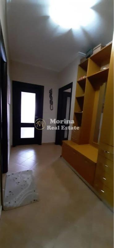 Tirane, jepet me qera apartament 2+1 Kati 6, 102 m² 450 € (Fresku)