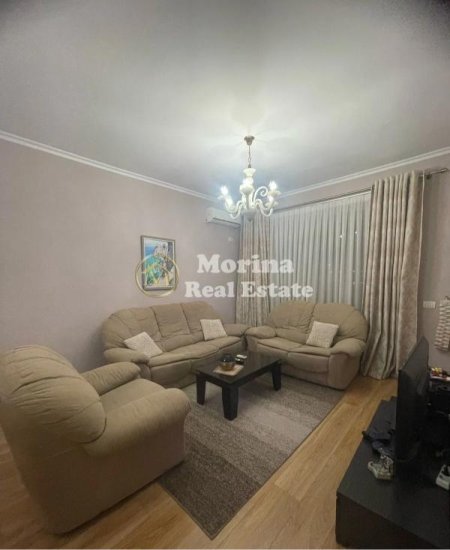 Tirane, jepet me qera apartament 2+1 Kati 4, 100 m² 450 € (Yzberisht)