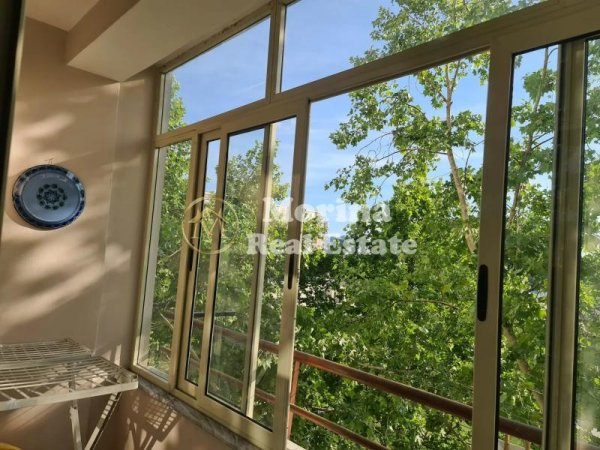 Tirane, jepet me qera apartament 1+1 Kati 4, 65 m² 500 € (Don Bosko)