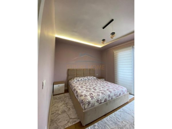 Shitet, Apartament 3+1+2 , Rruga e Kavajës,Tirane.
