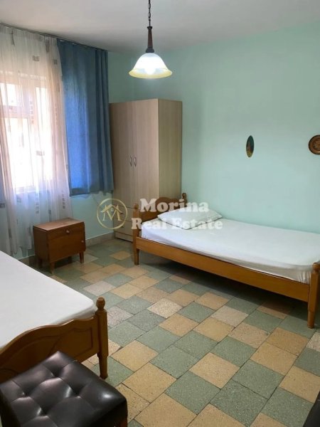 Tirane, jepet me qera apartament 2+1 Kati 4, 65 m² 400 € (Ish Restorant Durresi)