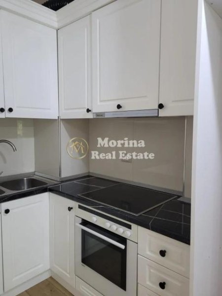 Tirane, jepet me qera apartament 1+1+Ballkon Kati 4, 65 m² 350 € (Kopshti Botanik)