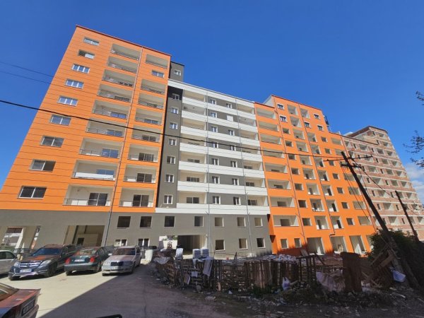 Tirane, shitet apartament 1+1 Kati 5, 65 m² 97.500 € (Yzberisht)