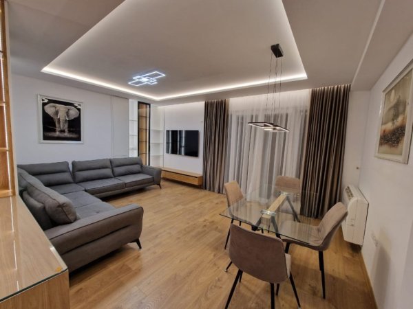 Tirane, jepet me qera apartament 2+1+Ballkon Kati 3, 115 m² 1.000 € 