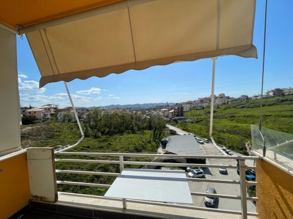 Shqiperi, jepet me qera apartament 1+1 Kati 4, 65 m² 400 € (Shkoze)