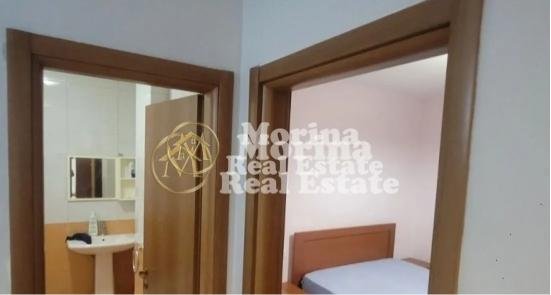 Tirane, jepet me qera apartament 2+1 Kati 2, 550 m² 550 € (Jordan Misja)